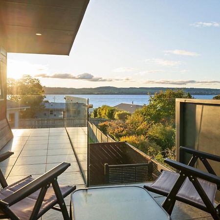 Taupo Escape - Rainbow Point Holiday Home Eksteriør bilde