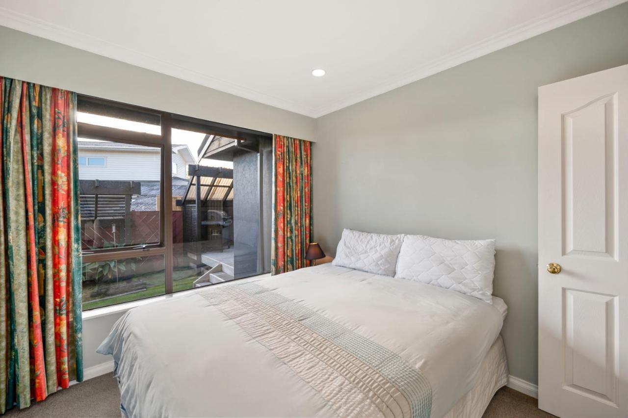 Taupo Escape - Rainbow Point Holiday Home Eksteriør bilde