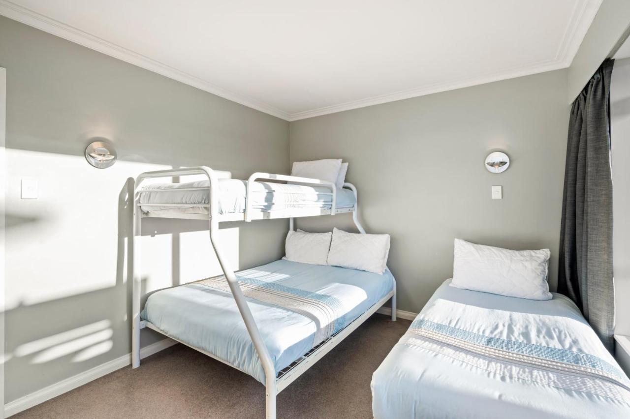 Taupo Escape - Rainbow Point Holiday Home Eksteriør bilde